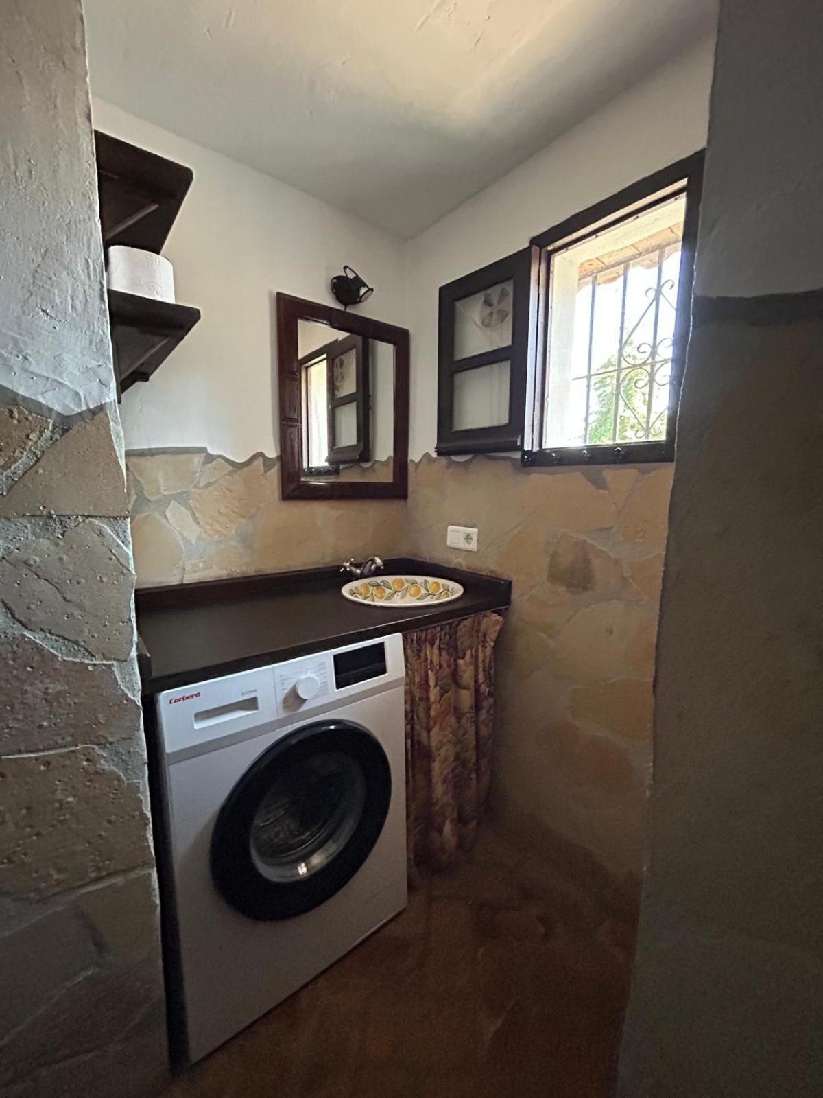 Toro Vista Casita - 1-2 Bedrooms Sayalonga ภายนอก รูปภาพ